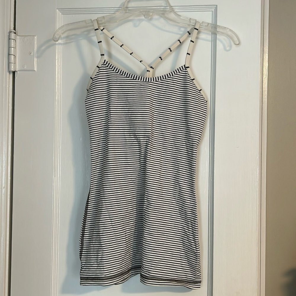 Lululemon tank